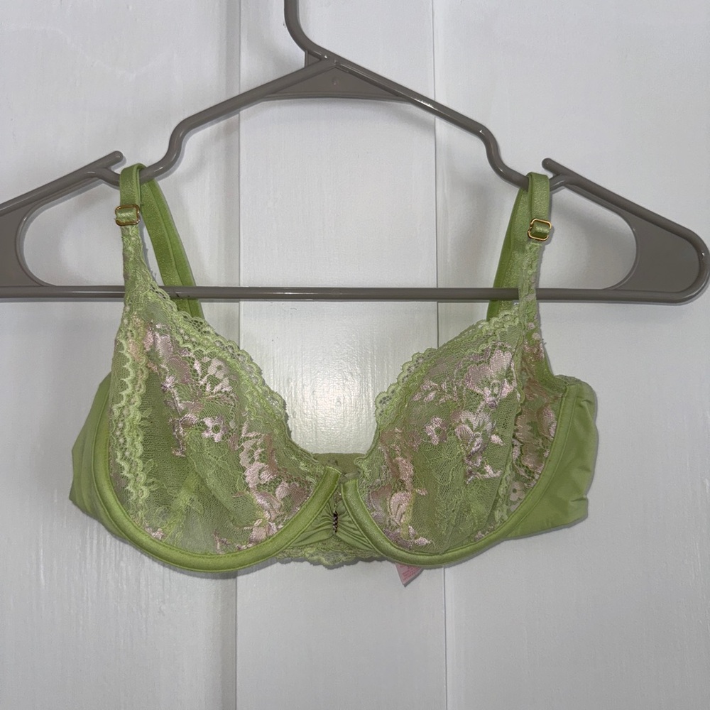Victoria's Secret Lace Bra with Underwire